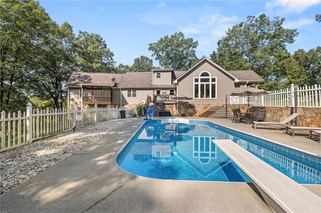 212 Knots Landing Drive, Demorest, GA 30535
