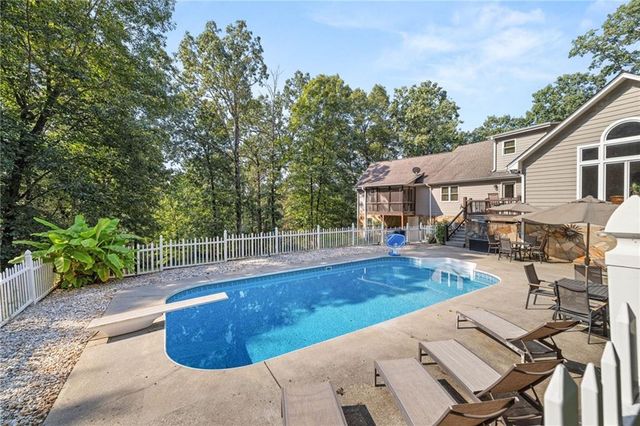 212 Knots Landing Drive, Demorest, GA 30535