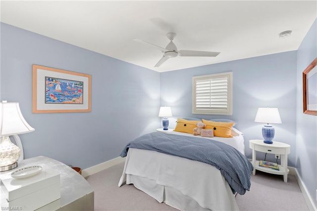 2800 Gulf Shore BLVD N # 305, Naples, FL 34103