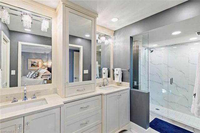 2800 Gulf Shore BLVD N # 305, Naples, FL 34103