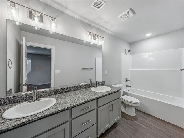 6503 Kathleen Street, Bentonville, AR 72713