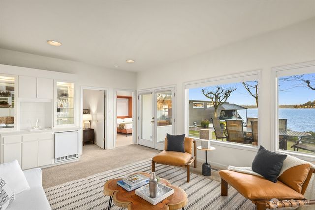 3711 Lake Washington Boulevard N, Renton, WA 98056