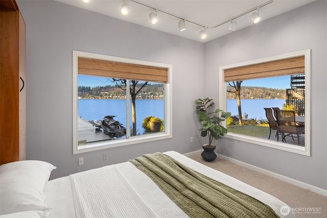 3711 Lake Washington Boulevard N, Renton, WA 98056