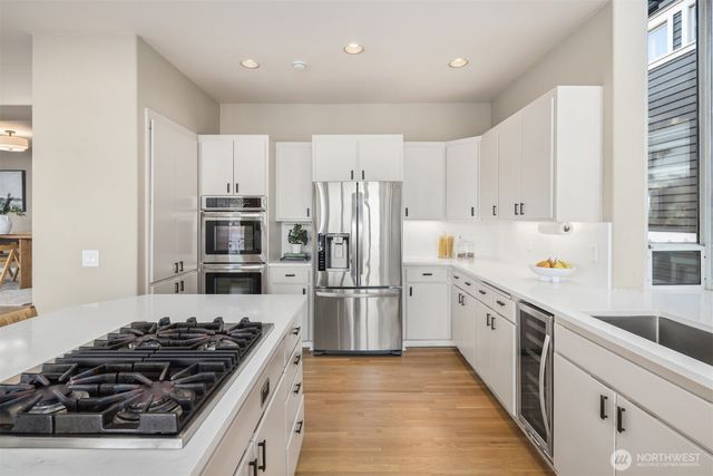 3711 Lake Washington Boulevard N, Renton, WA 98056