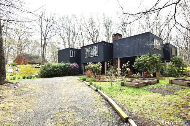 51 Ironworks Road, Clinton, CT 06413