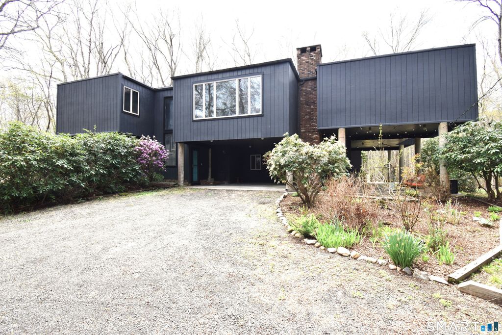 51 Ironworks Road, Clinton, CT 06413