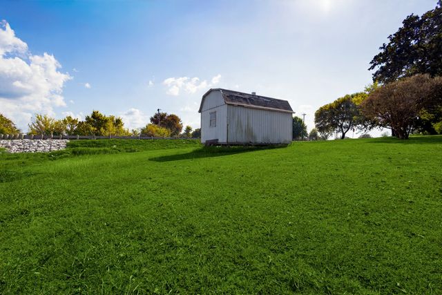 1344 E Cedar Creek Parkway, Seven Points, TX 75143