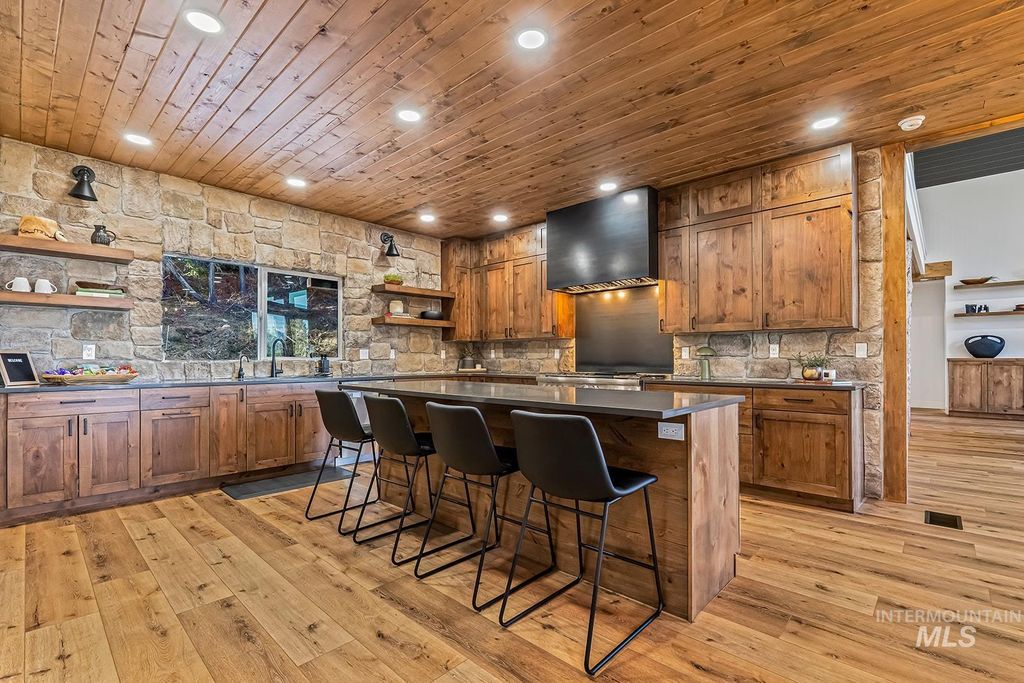 1505 Bear Rock Trail, Donnelly, ID 83615 photo 10