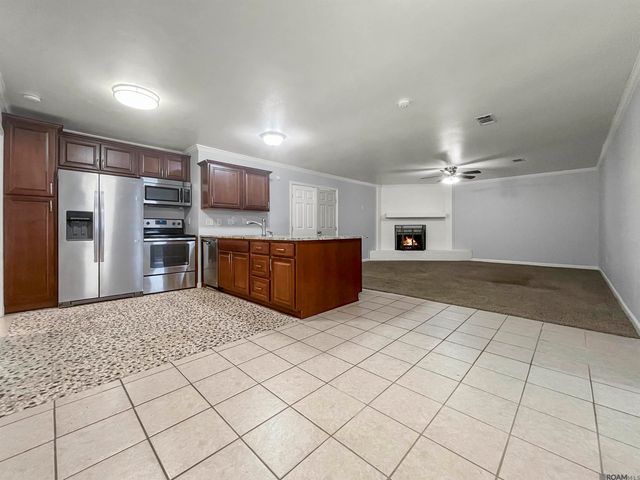 8887 Cedar Springs Ave, Denham Springs, LA 70726