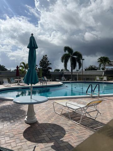 3280 Cynthia Lane Unit 203, Lake Worth Beach, FL 33461