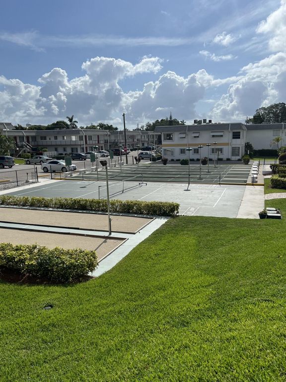 3280 Cynthia Lane Unit 203, Lake Worth Beach, FL 33461