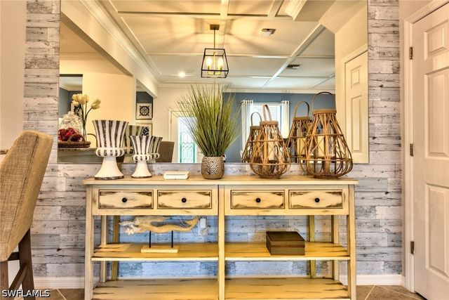 2612 Blossom WAY, Naples, FL 34120