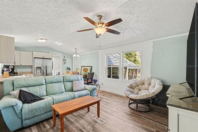 24421 TRESPASS TRAIL, Astor, FL 32102