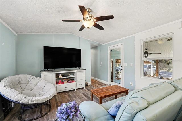 24421 TRESPASS TRAIL, Astor, FL 32102