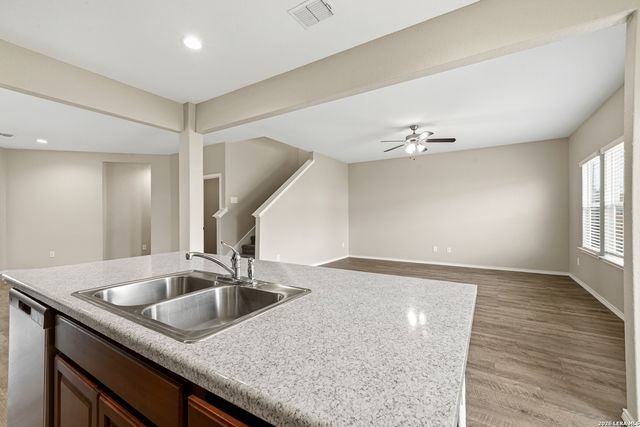 4019 Asher, St Hedwig, TX 78152