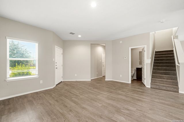 4019 Asher, St Hedwig, TX 78152