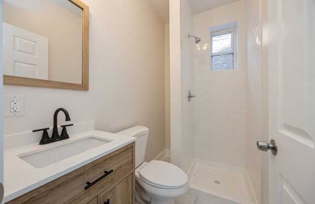 2442 S Kedzie Avenue 1F, Chicago, IL 60623