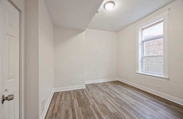 2442 S Kedzie Avenue 1F, Chicago, IL 60623