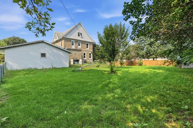 319 Market Street, Lodi, WI 53555