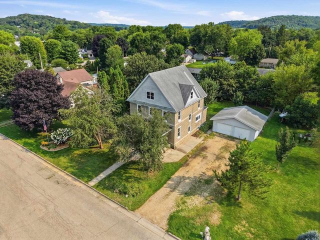 319 Market Street, Lodi, WI 53555