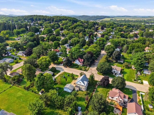 319 Market Street, Lodi, WI 53555