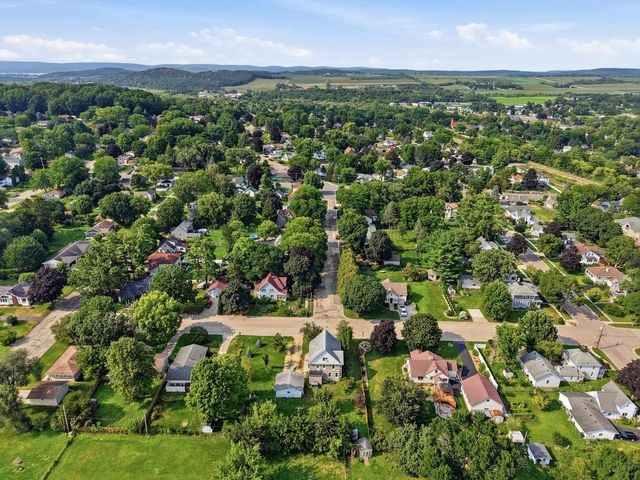 319 Market Street, Lodi, WI 53555