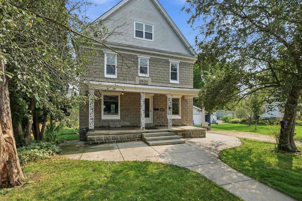 319 Market Street, Lodi, WI 53555