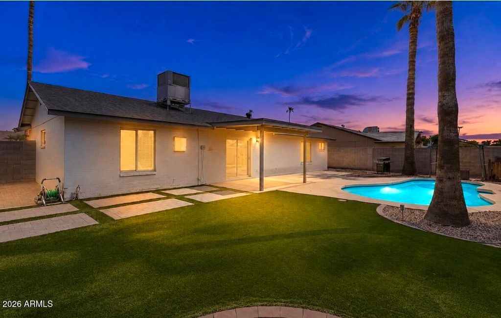911 W LOUGHLIN Drive, Chandler, AZ 85225 — photo 5