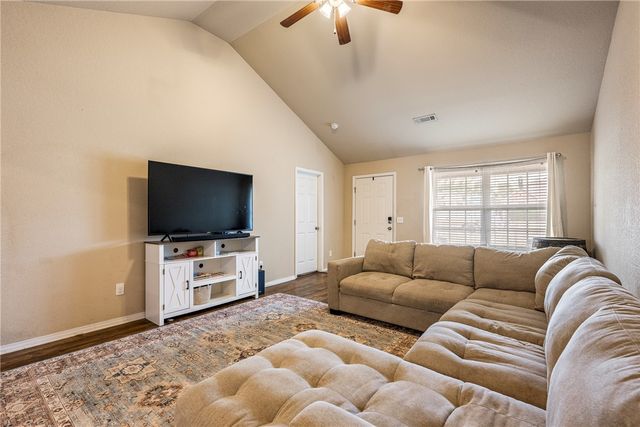 6043 Cord Avenue, Springdale, AR 72762