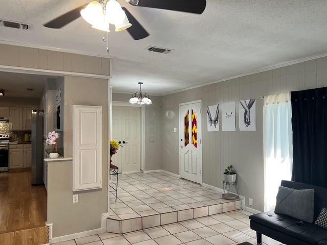 1213 Irving St, Daingerfield, TX 75638