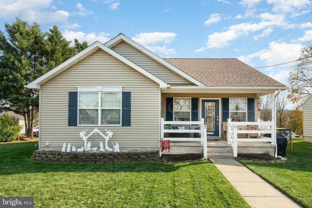 486 W KING ST, Abbottstown, PA 17301