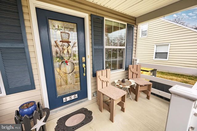 486 W KING ST, Abbottstown, PA 17301