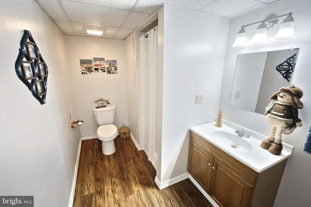 486 W KING ST, Abbottstown, PA 17301