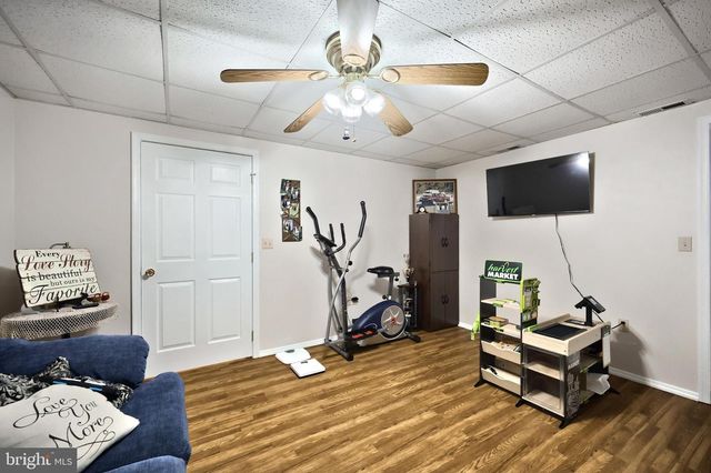 486 W KING ST, Abbottstown, PA 17301