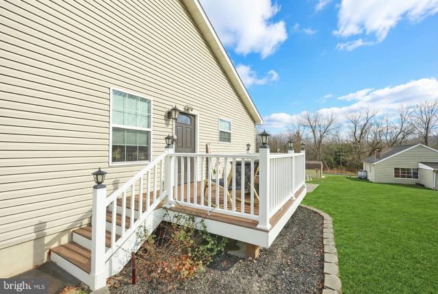 486 W KING ST, Abbottstown, PA 17301