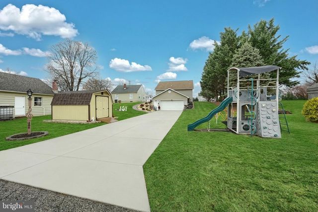 486 W KING ST, Abbottstown, PA 17301