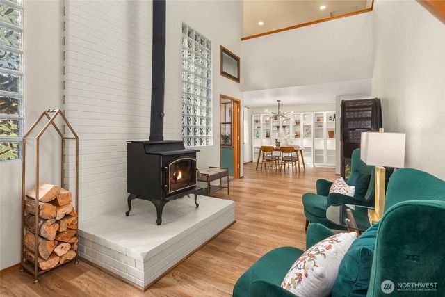 11925 Maplewood Avenue, Edmonds, WA 98026