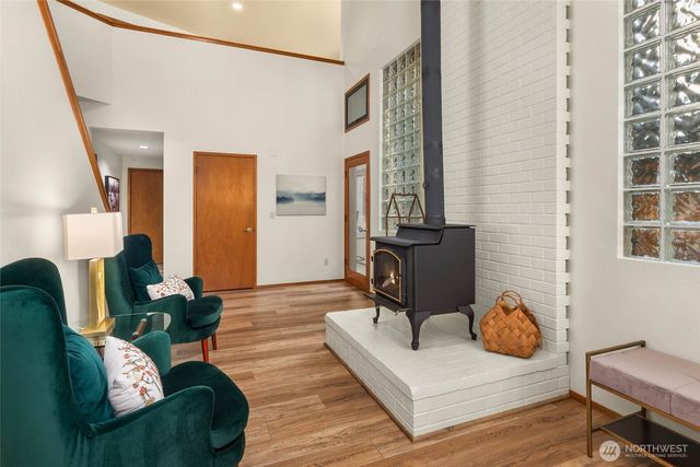 11925 Maplewood Avenue, Edmonds, WA 98026