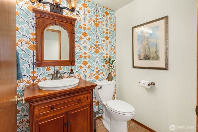 11925 Maplewood Avenue, Edmonds, WA 98026