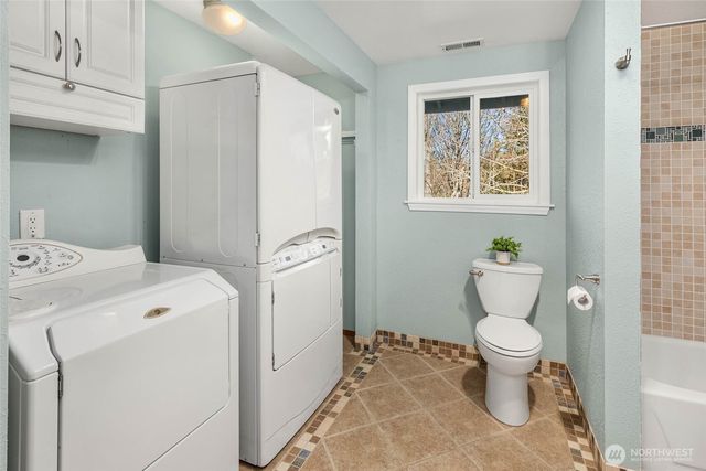 11925 Maplewood Avenue, Edmonds, WA 98026