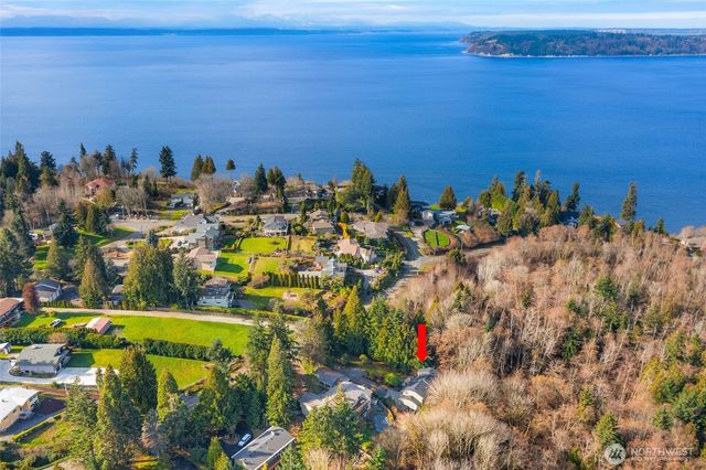 11925 Maplewood Avenue, Edmonds, WA 98026