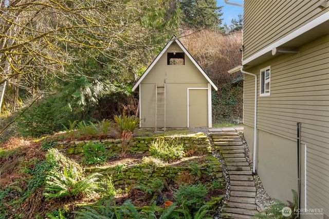 11925 Maplewood Avenue, Edmonds, WA 98026