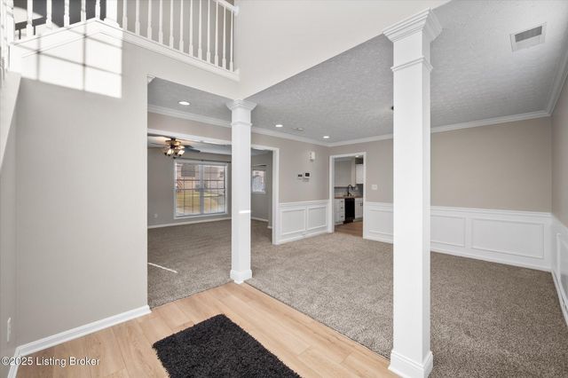 6910 Caitlynn Way, Louisville, KY 40229