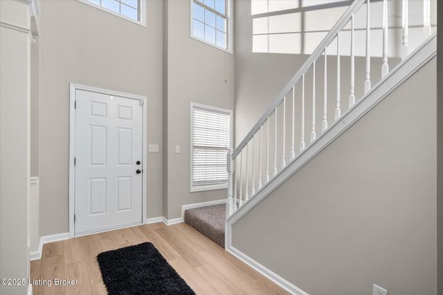 6910 Caitlynn Way, Louisville, KY 40229