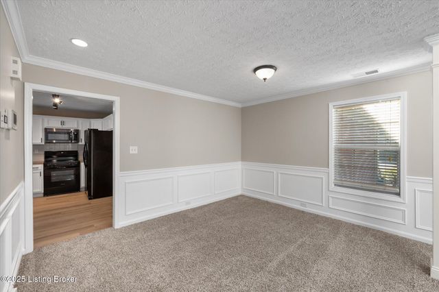 6910 Caitlynn Way, Louisville, KY 40229