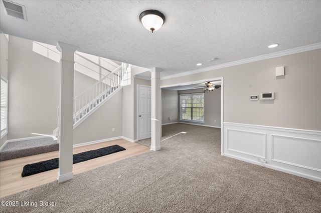 6910 Caitlynn Way, Louisville, KY 40229