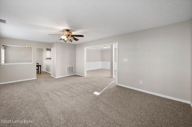 6910 Caitlynn Way, Louisville, KY 40229