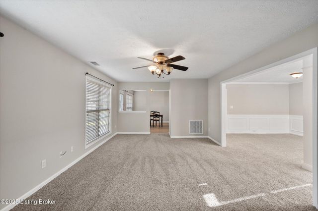 6910 Caitlynn Way, Louisville, KY 40229