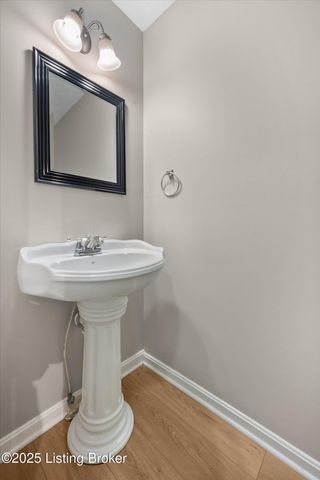 6910 Caitlynn Way, Louisville, KY 40229