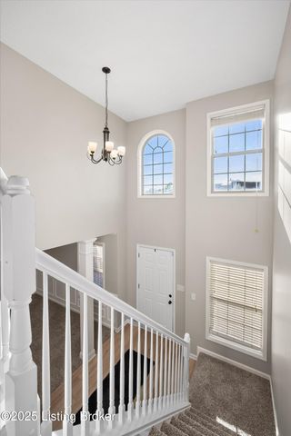 6910 Caitlynn Way, Louisville, KY 40229